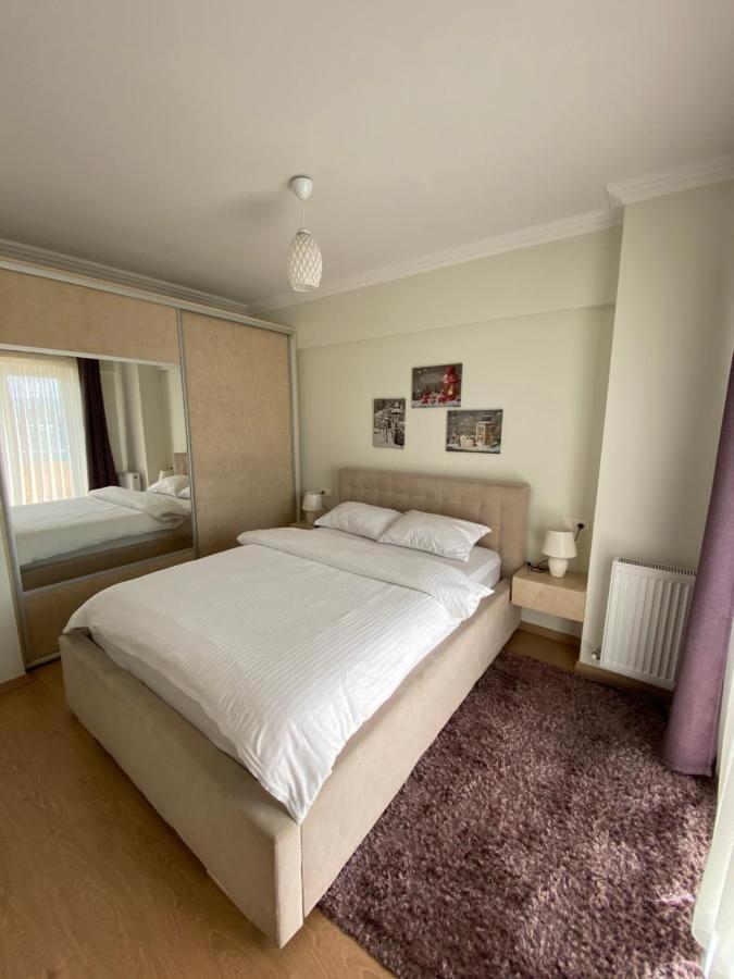 Dora City Apartament Lägenhet Cluj-Napoca Exteriör bild
