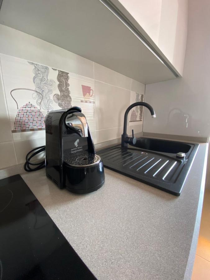 Dora City Apartament Lägenhet Cluj-Napoca Exteriör bild