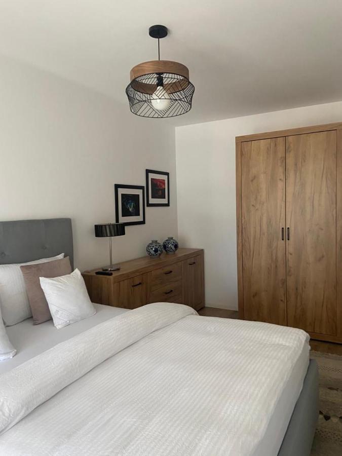 Dora City Apartament Lägenhet Cluj-Napoca Exteriör bild