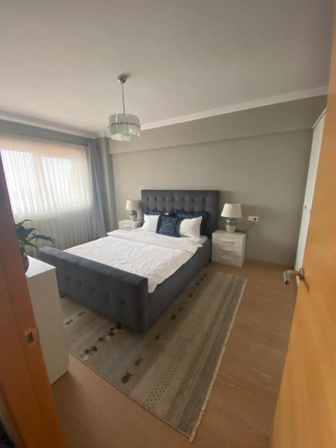 Dora City Apartament Lägenhet Cluj-Napoca Exteriör bild