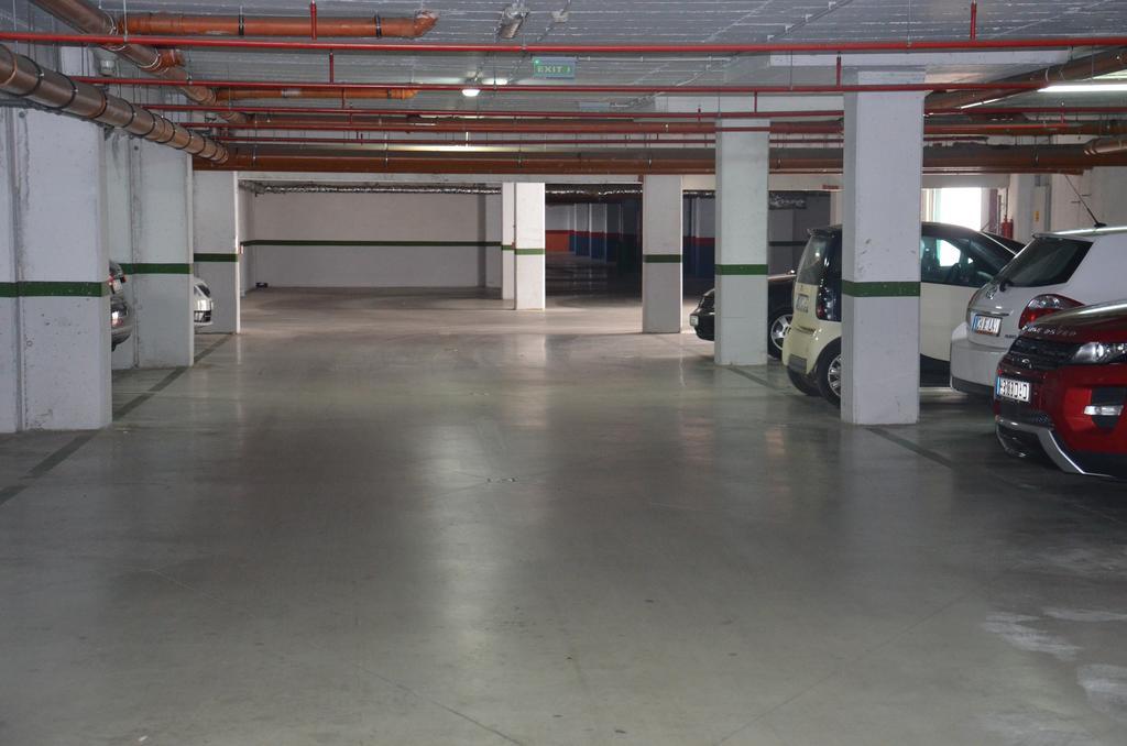 Dora City Apartament Lägenhet Cluj-Napoca Exteriör bild