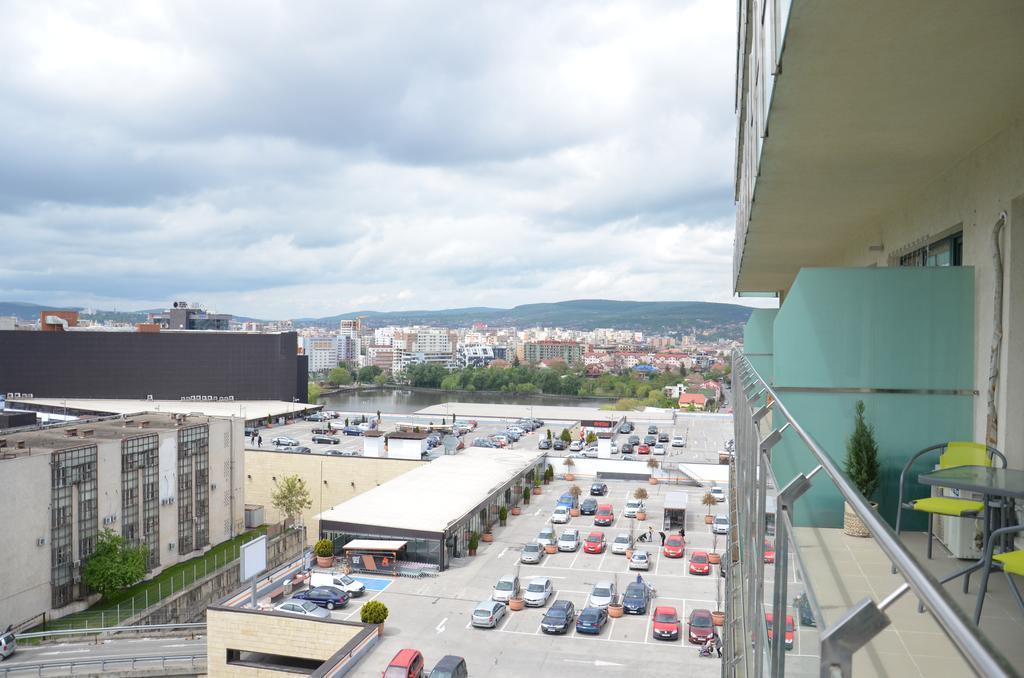 Dora City Apartament Lägenhet Cluj-Napoca Exteriör bild