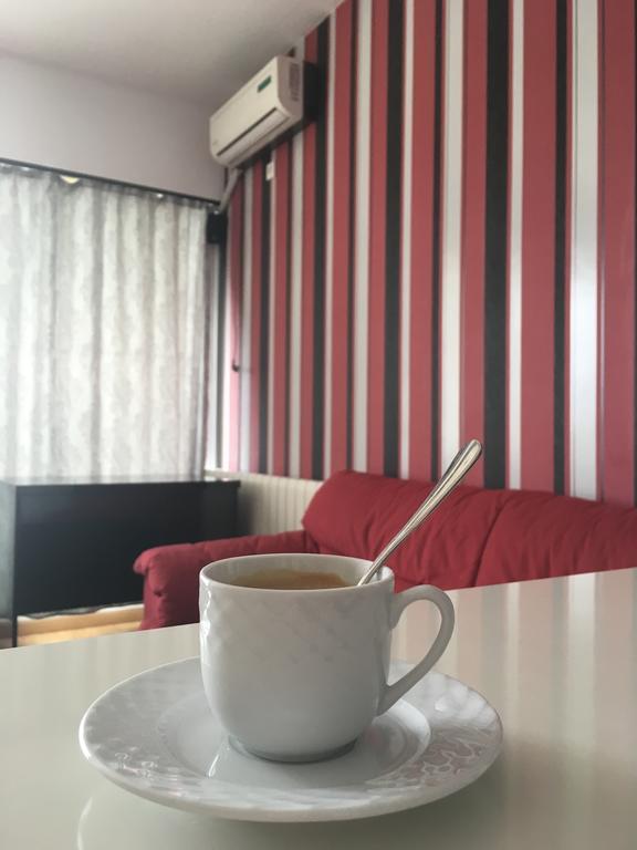 Dora City Apartament Lägenhet Cluj-Napoca Exteriör bild
